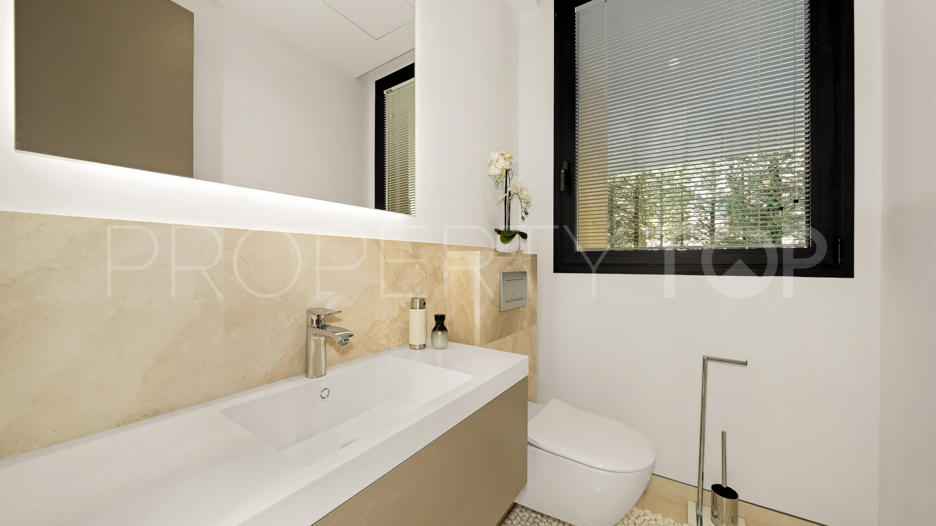 Villa for sale in La Alqueria with 5 bedrooms
