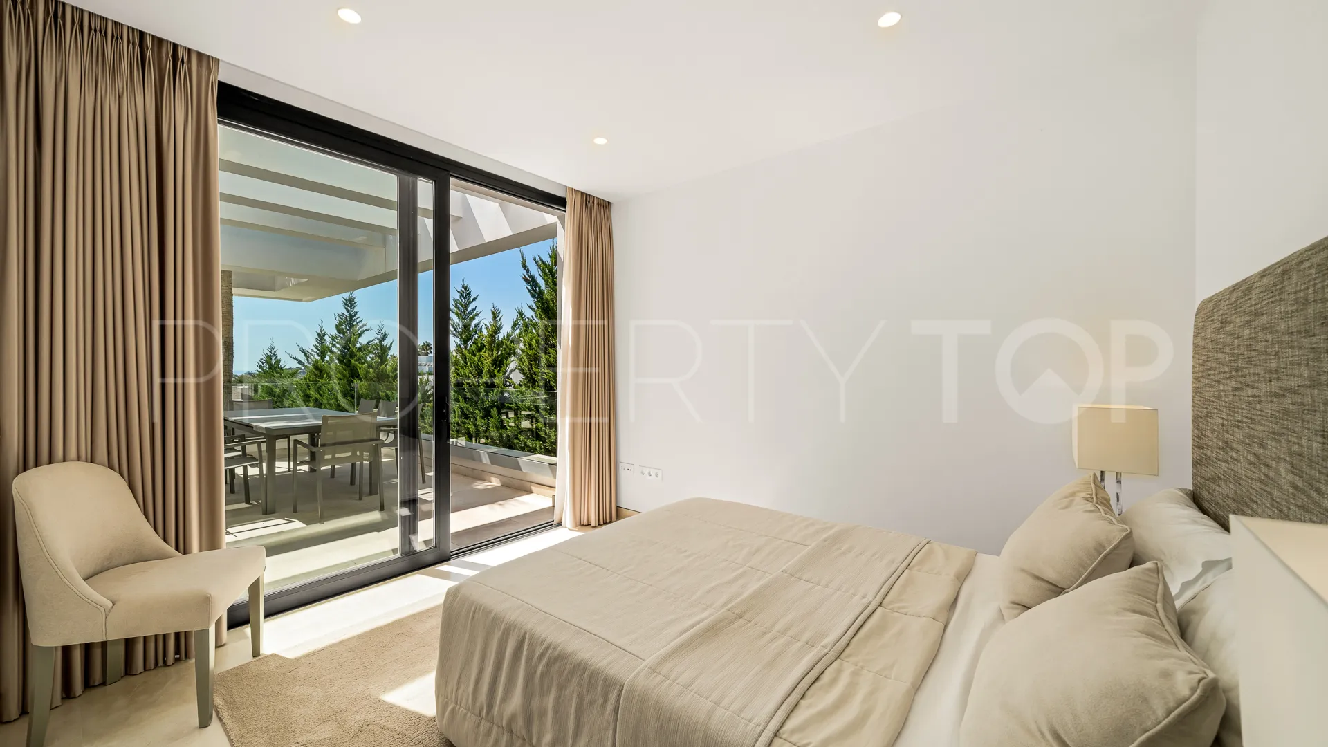 Villa for sale in La Alqueria with 5 bedrooms