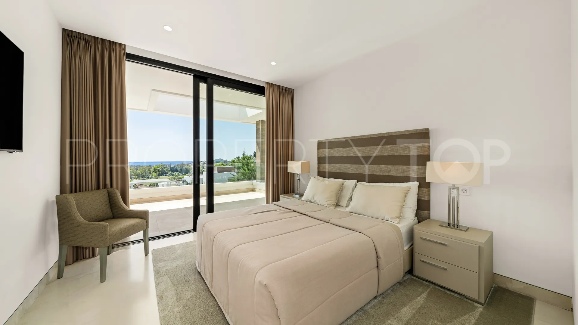 Villa for sale in La Alqueria with 5 bedrooms