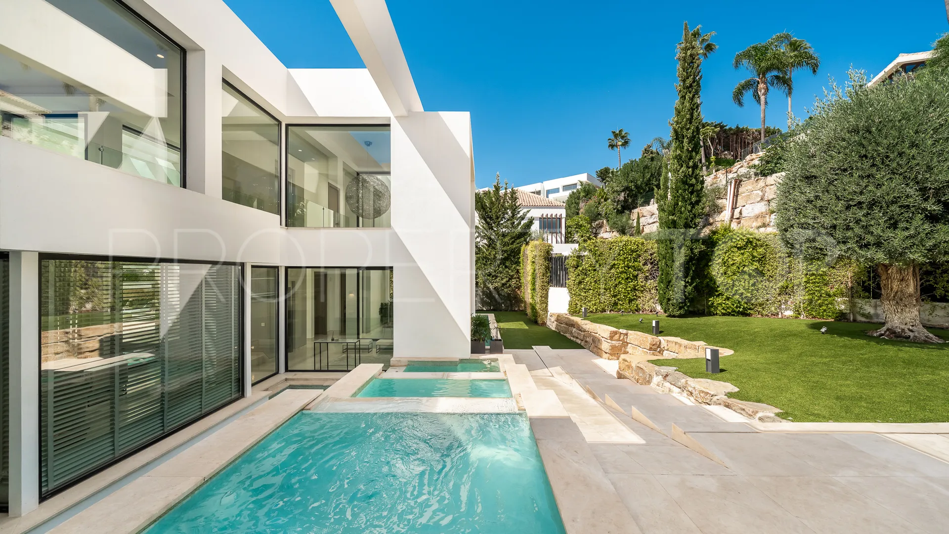 Villa for sale in La Alqueria with 5 bedrooms