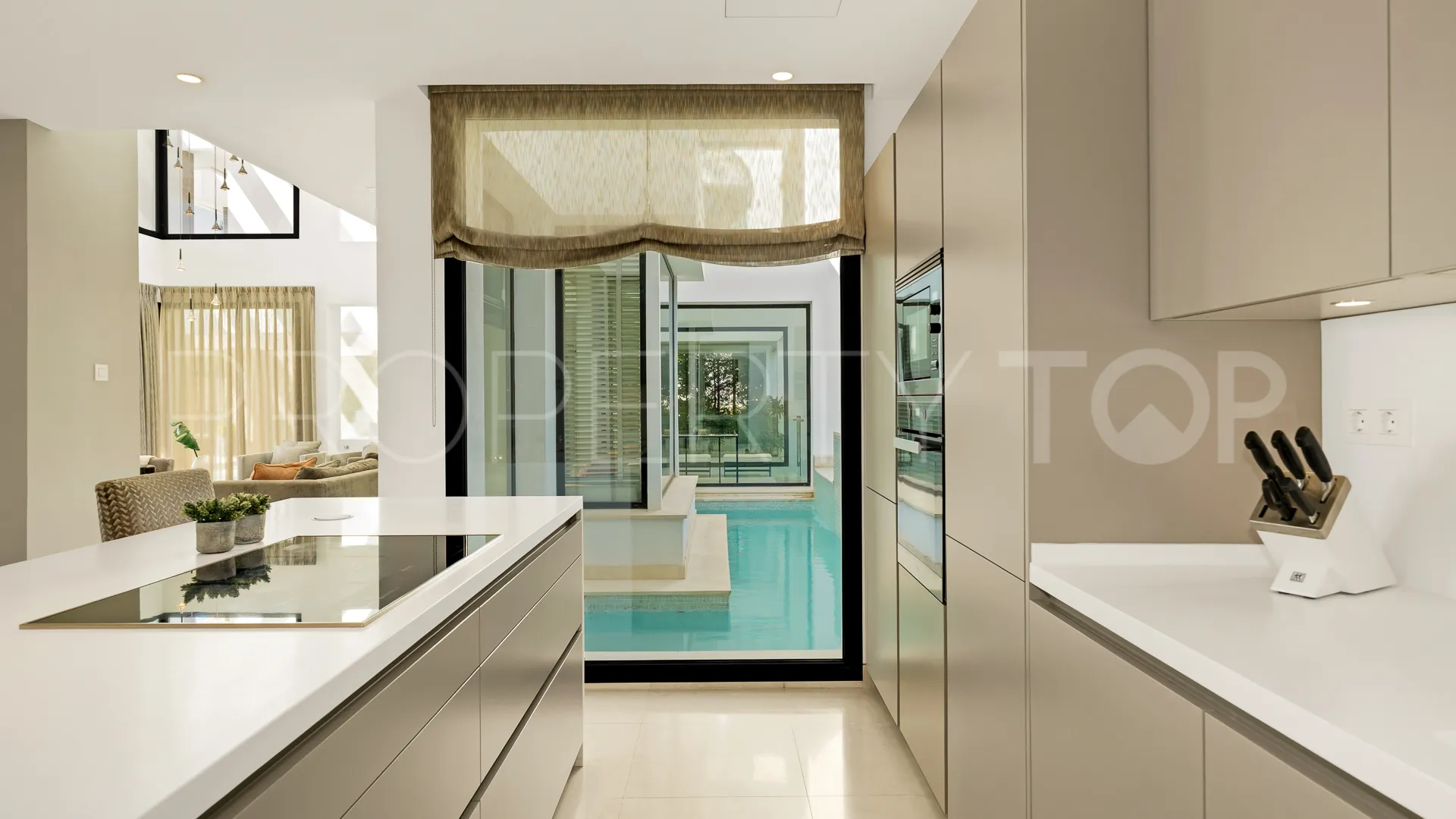 Villa for sale in La Alqueria with 5 bedrooms