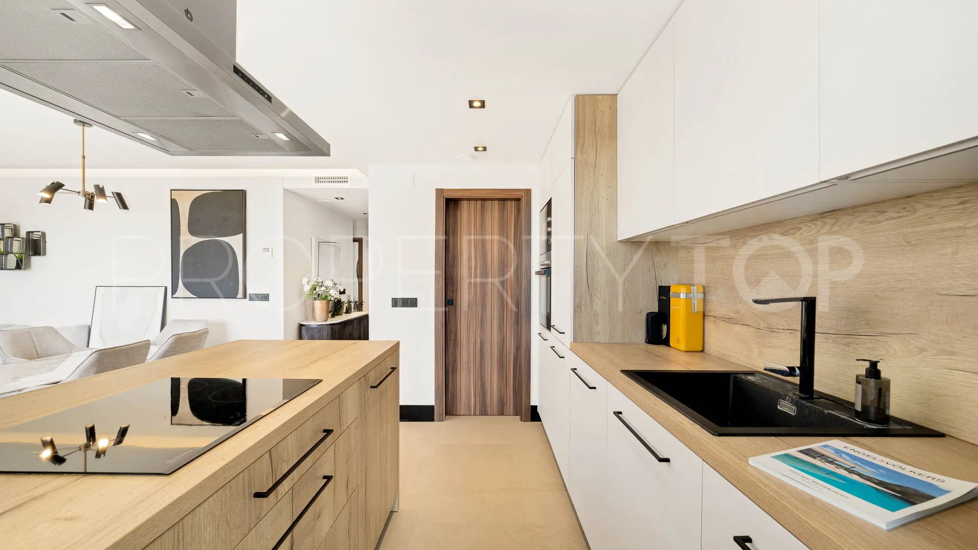 For sale Nueva Andalucia penthouse