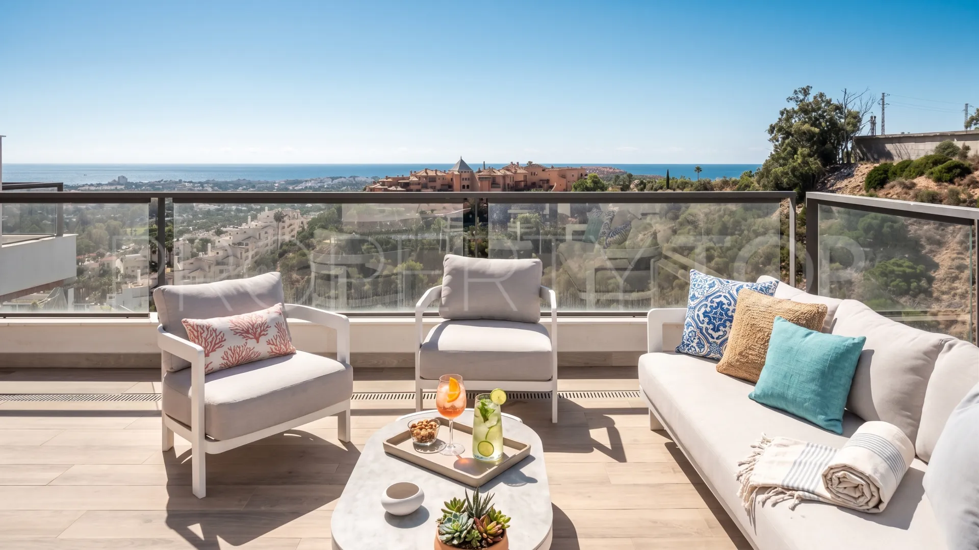 For sale Nueva Andalucia penthouse