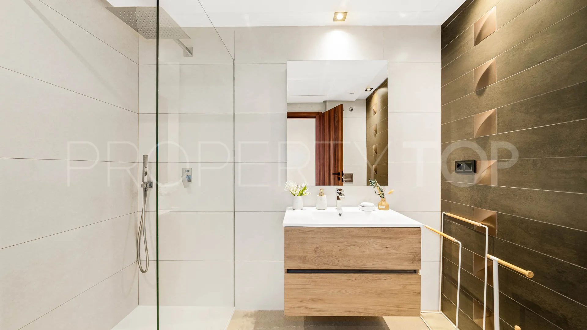 For sale Nueva Andalucia penthouse