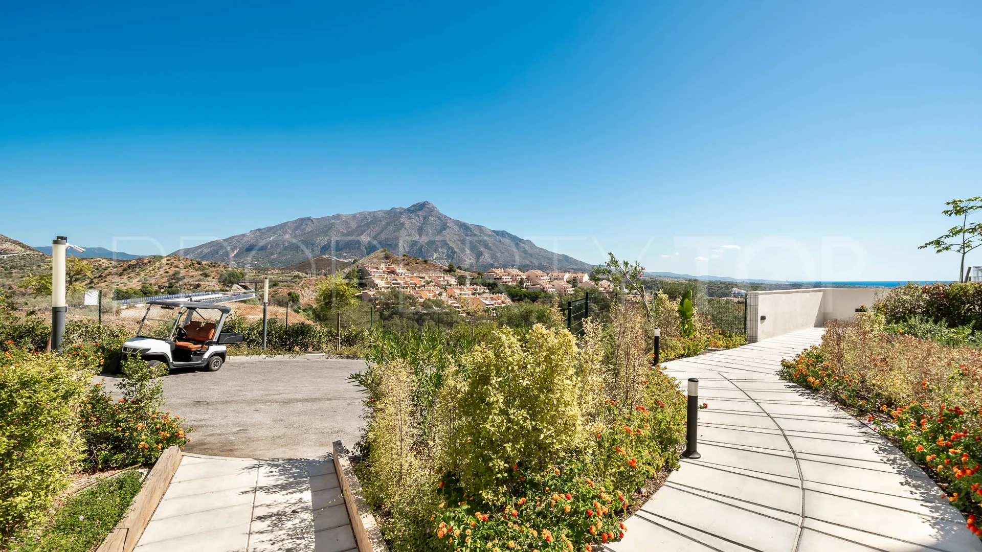 For sale Nueva Andalucia penthouse