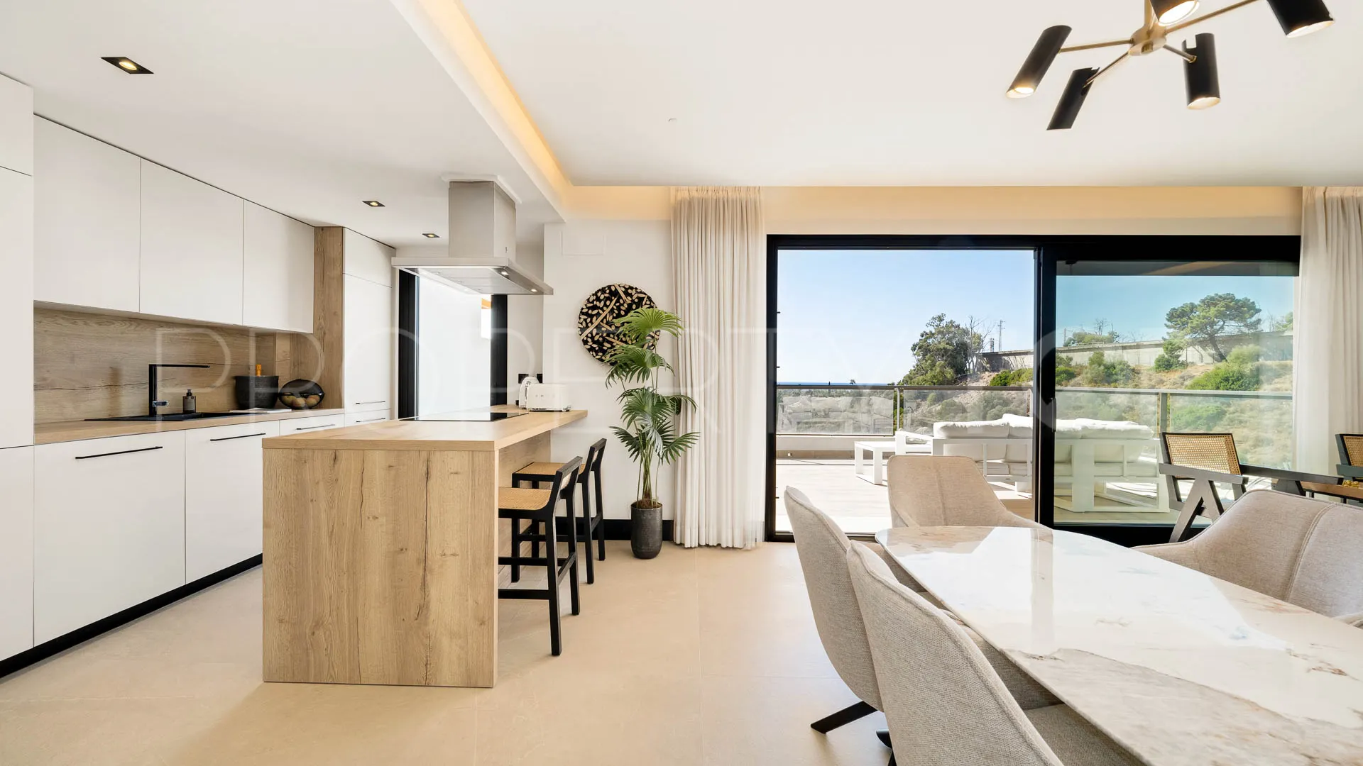 For sale Nueva Andalucia penthouse