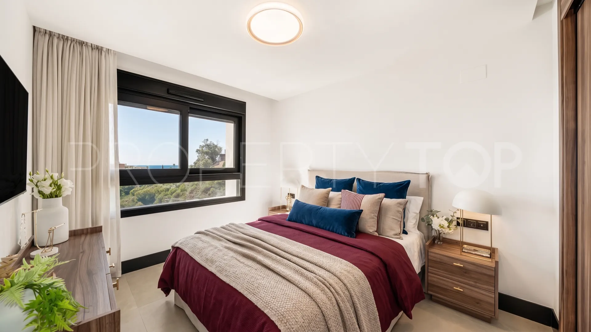 For sale Nueva Andalucia penthouse