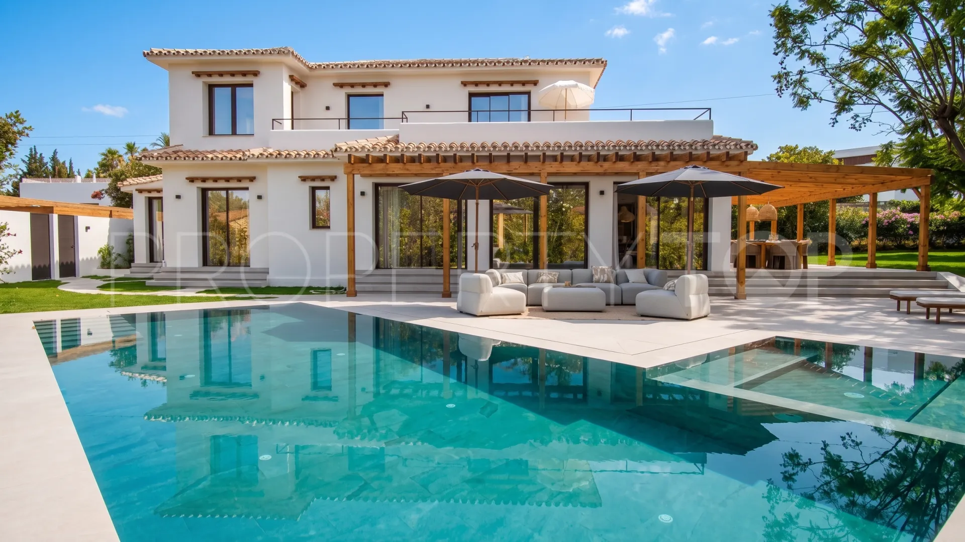 Villa en venta en Guadalmina Alta