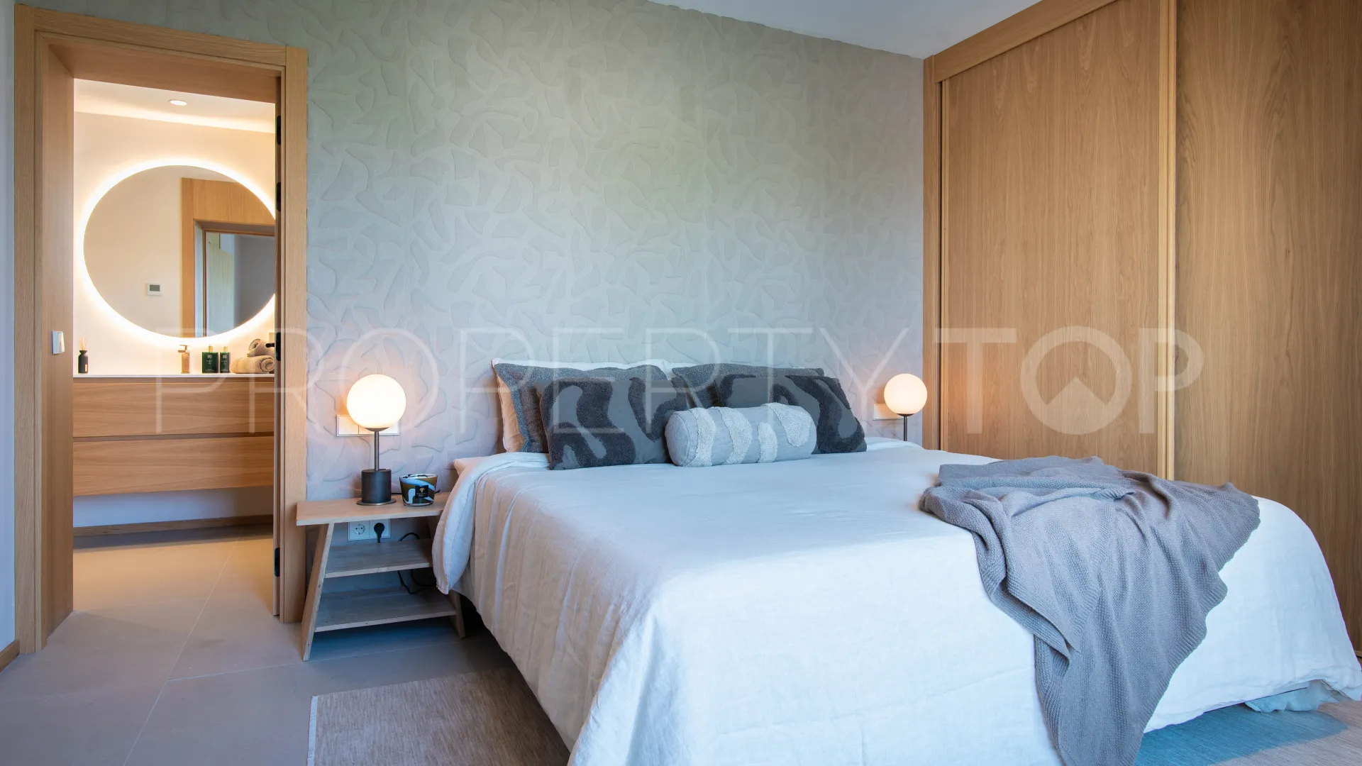 Villa en venta en Guadalmina Alta