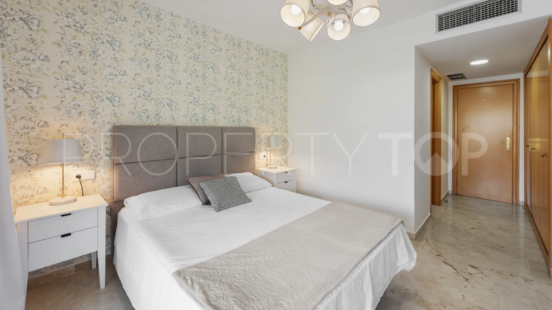 Apartment for sale in Guadalmina Alta