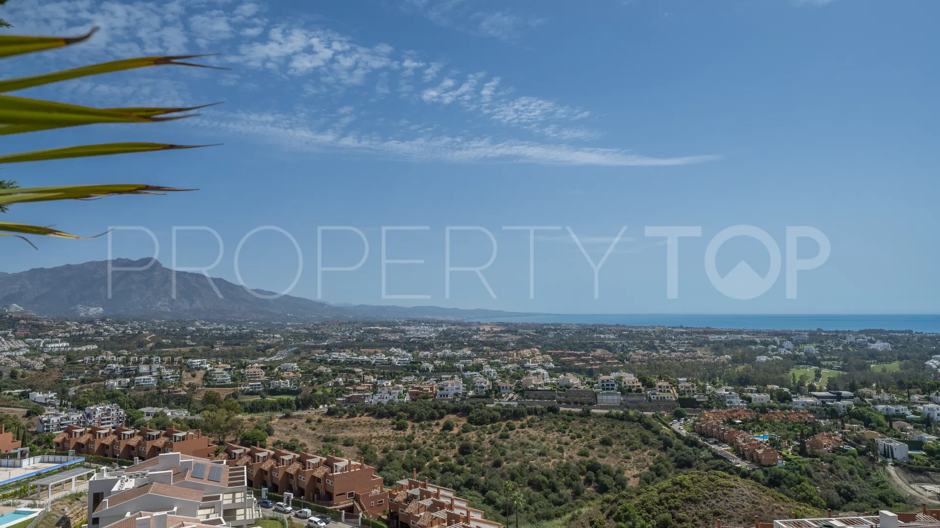 For sale Paraiso Alto town house with 3 bedrooms