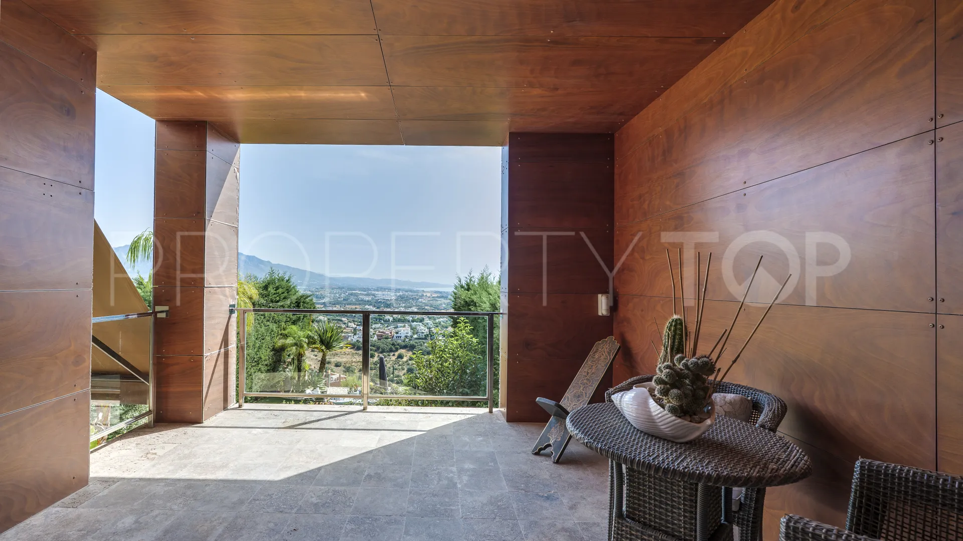 For sale Paraiso Alto town house with 3 bedrooms
