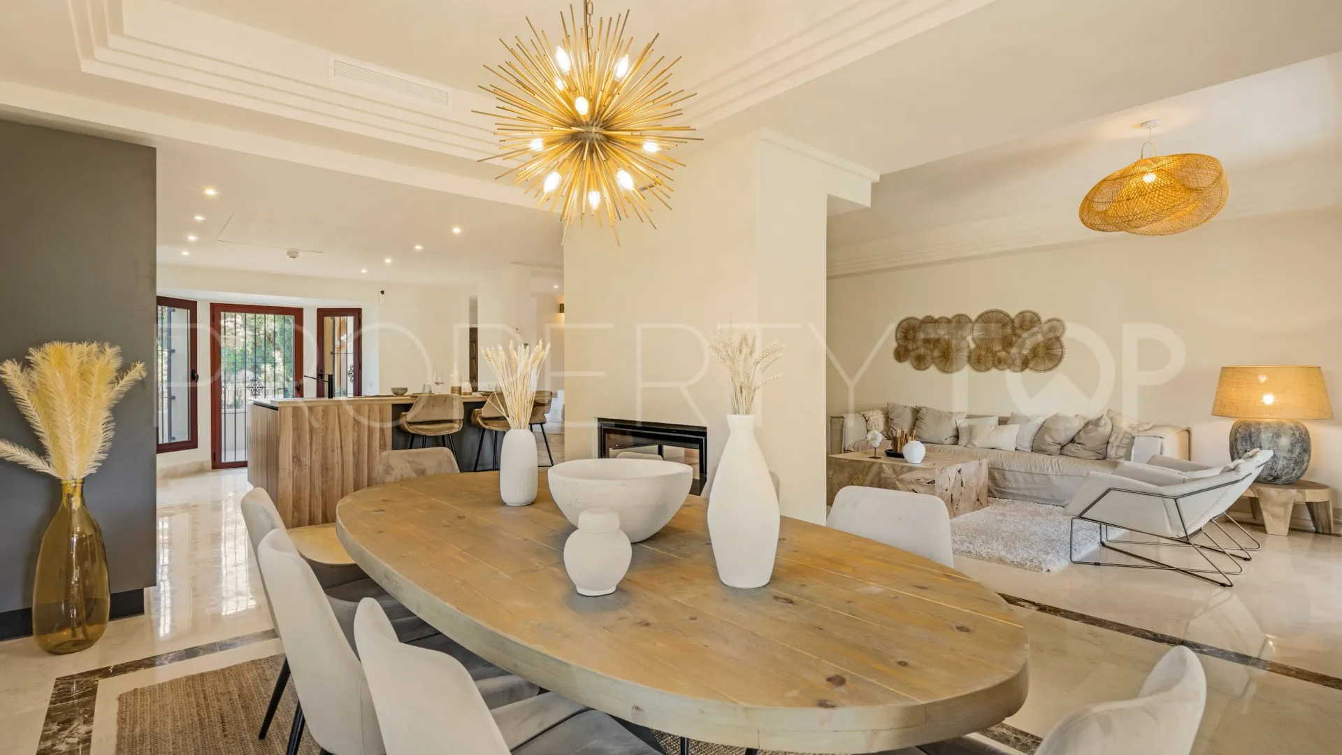 Semi detached house for sale in Nueva Andalucia