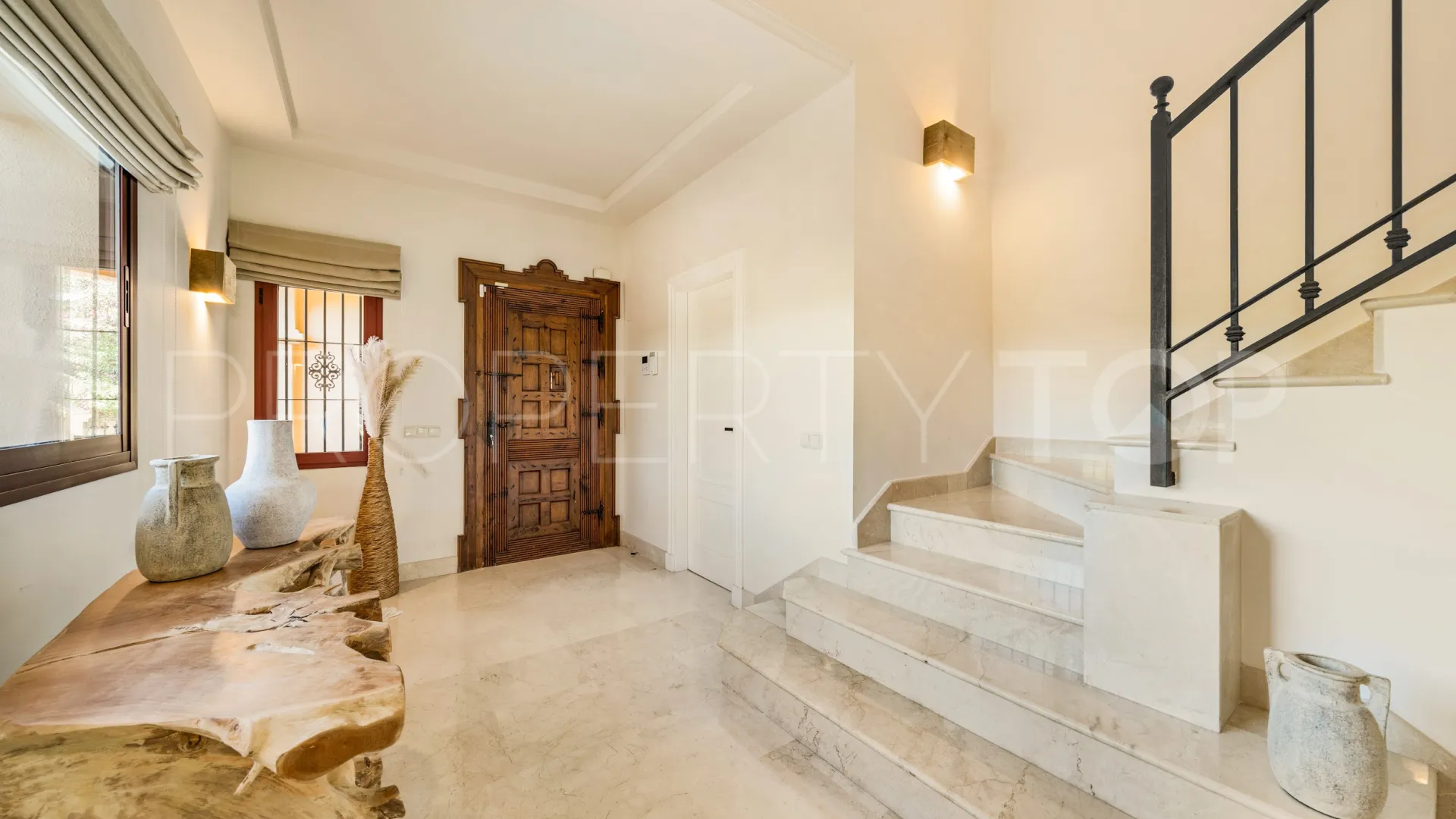 Semi detached house for sale in Nueva Andalucia