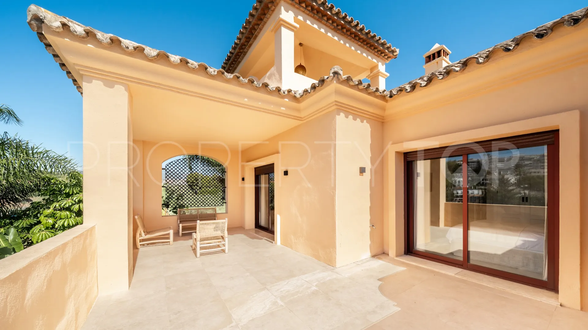 Semi detached house for sale in Nueva Andalucia