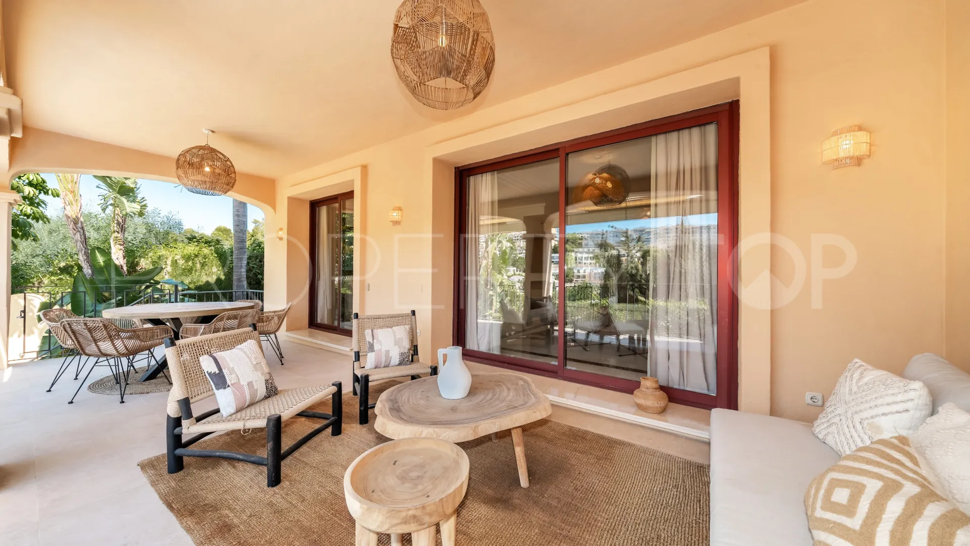Semi detached house for sale in Nueva Andalucia