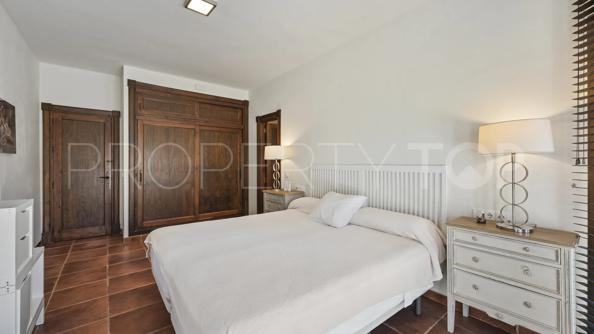 8 bedrooms San Pedro Playa villa for sale