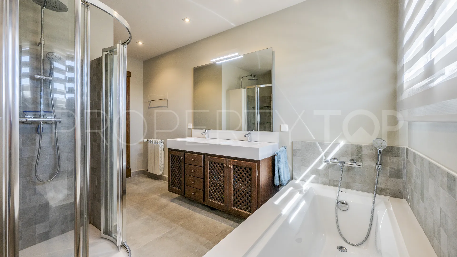 8 bedrooms San Pedro Playa villa for sale