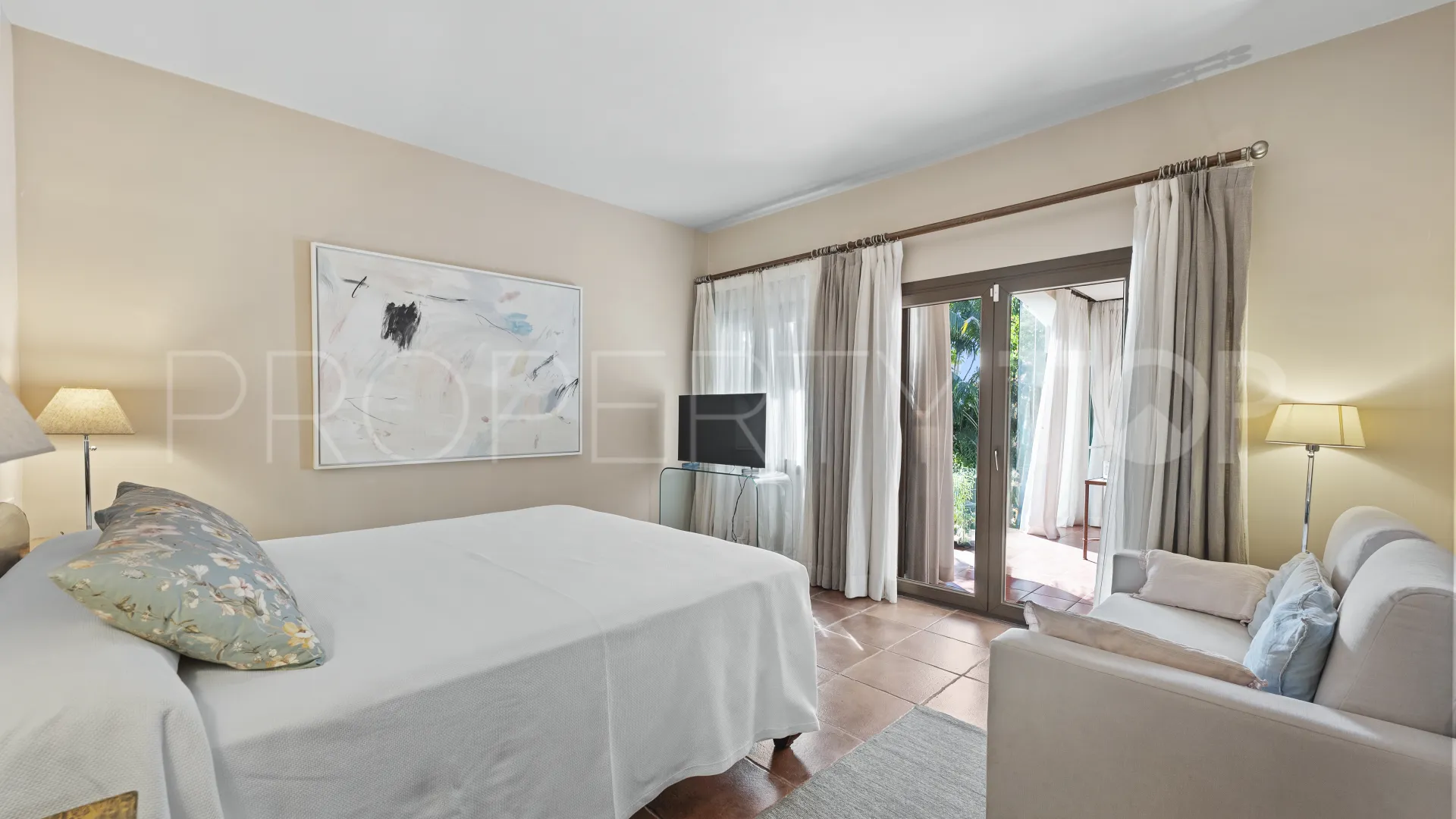 8 bedrooms San Pedro Playa villa for sale