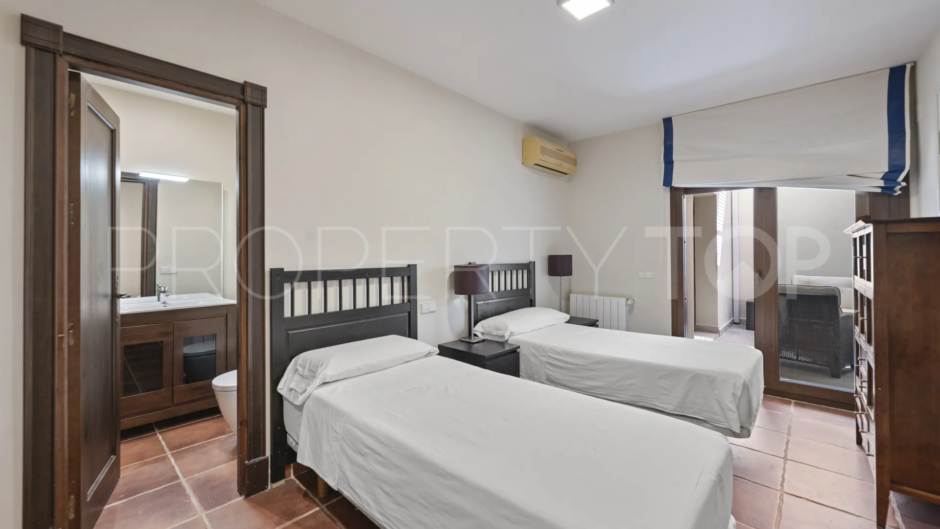 8 bedrooms San Pedro Playa villa for sale