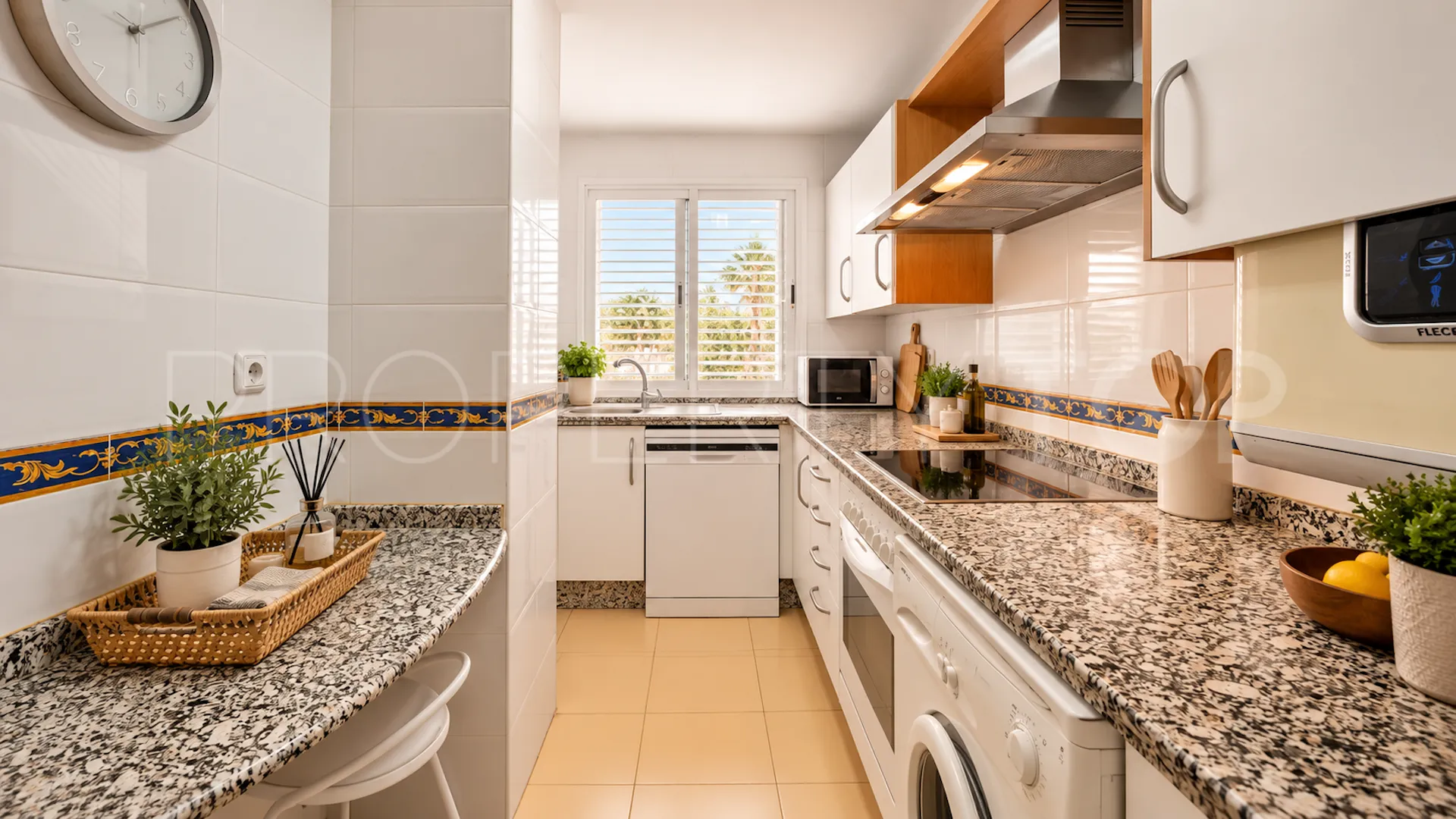 Apartamento en venta en Bahia de Marbella de 2 dormitorios