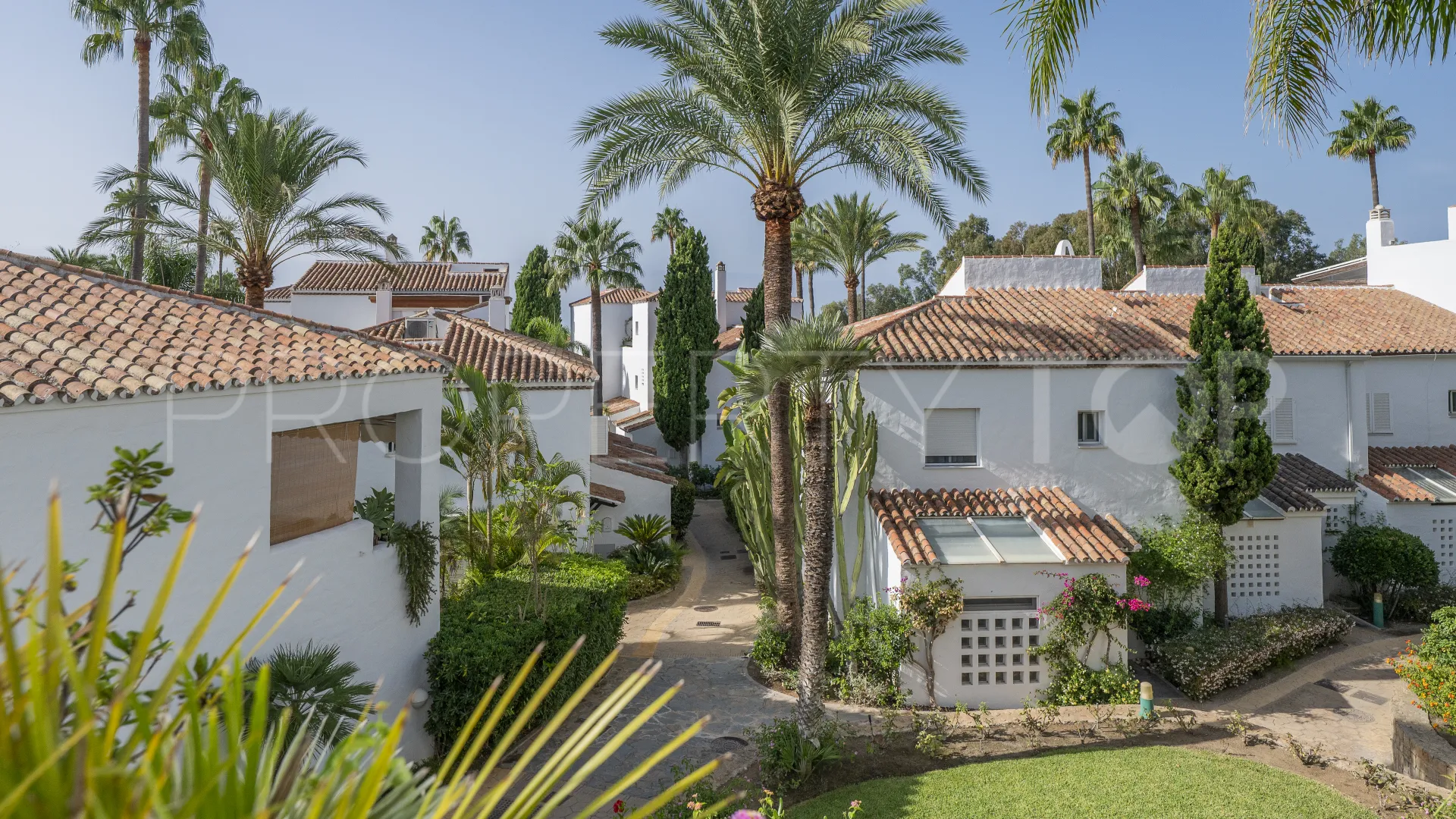 Apartamento en venta en Bahia de Marbella de 2 dormitorios