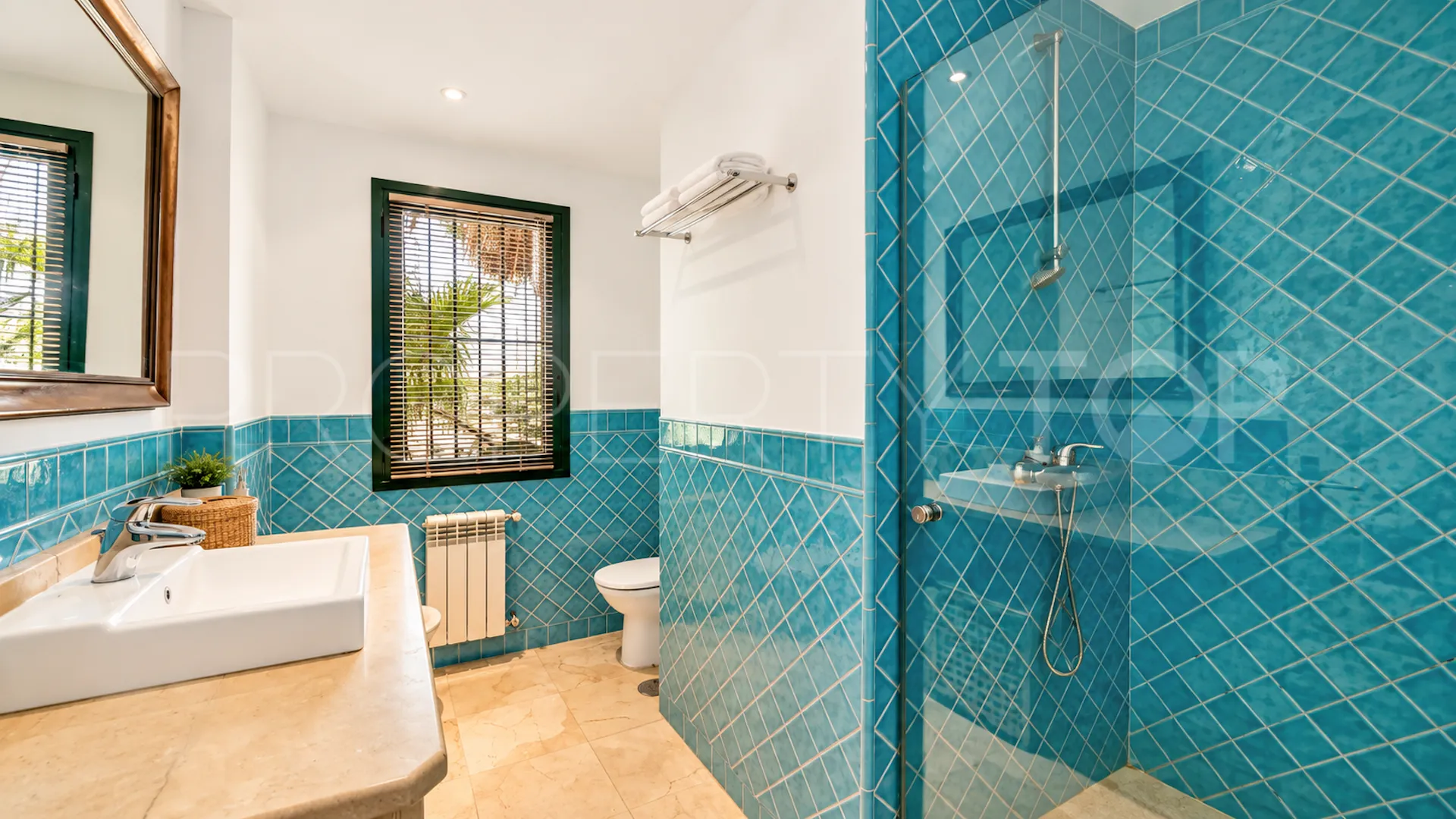 For sale El Rosario penthouse with 3 bedrooms