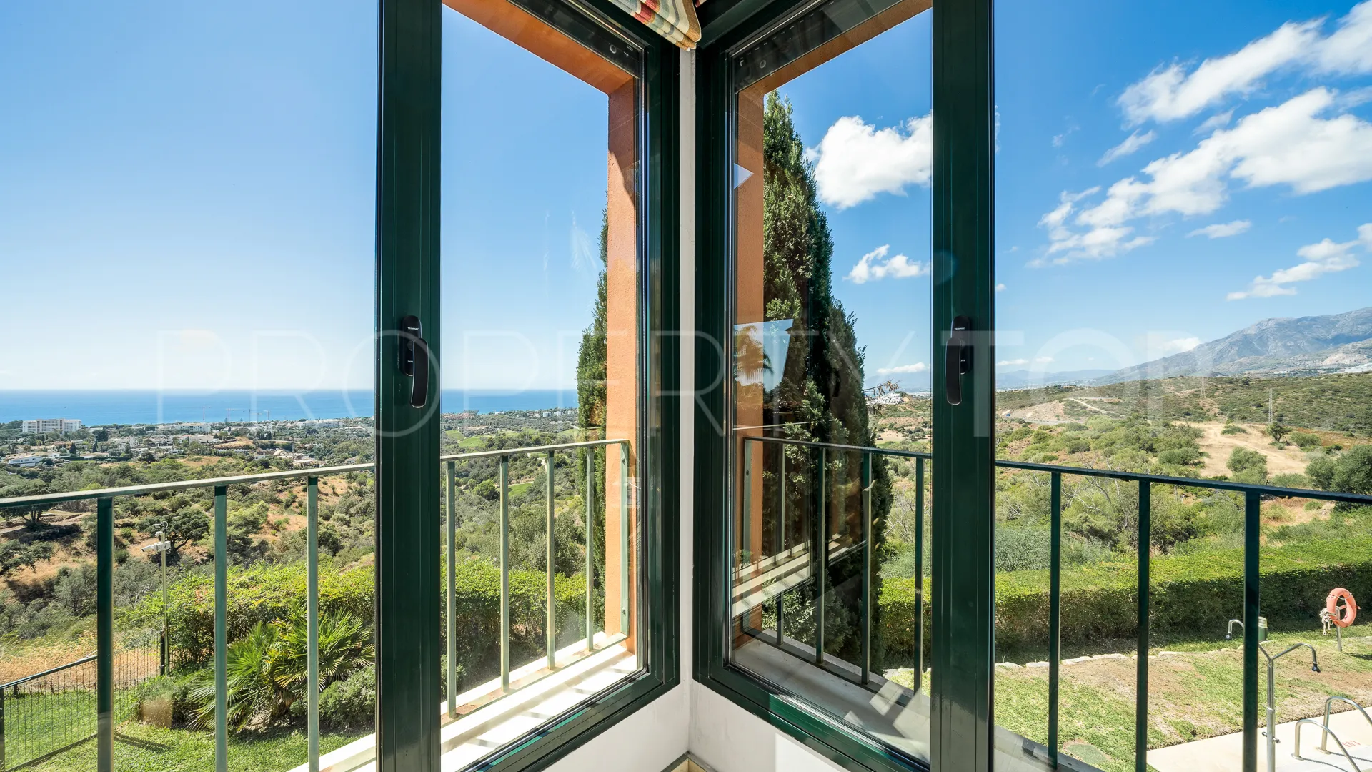 For sale El Rosario penthouse with 3 bedrooms