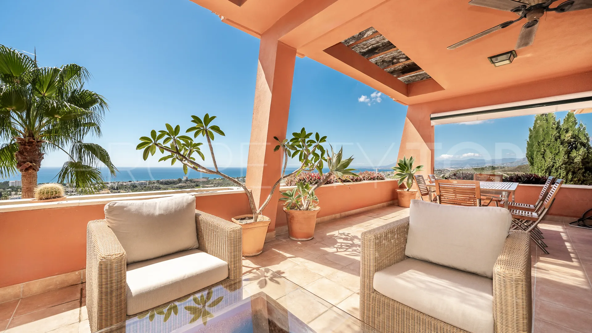 For sale El Rosario penthouse with 3 bedrooms