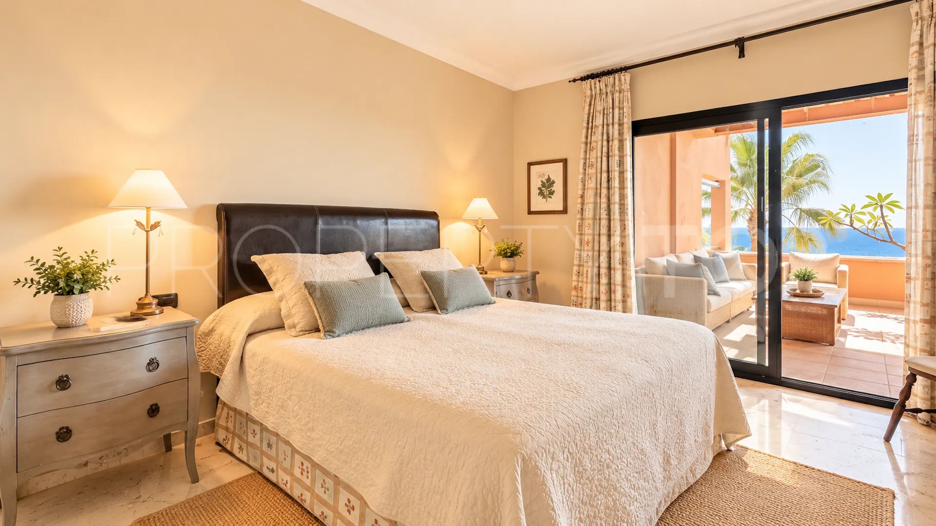 For sale El Rosario penthouse with 3 bedrooms