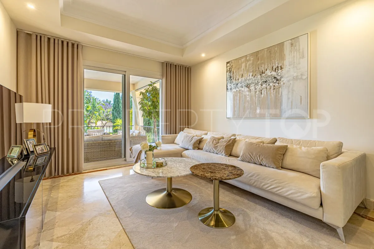 Villa a la venta de 6 dormitorios en Los Flamingos Golf