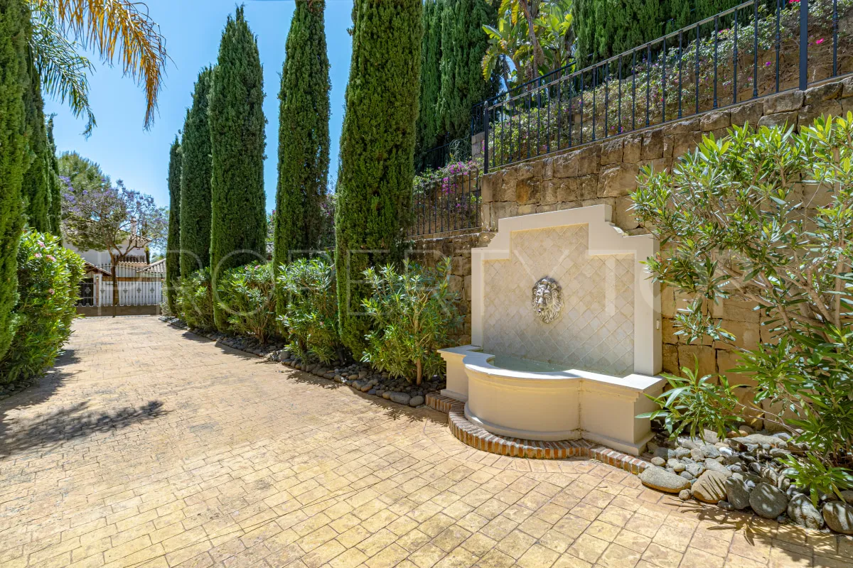 Villa a la venta de 6 dormitorios en Los Flamingos Golf