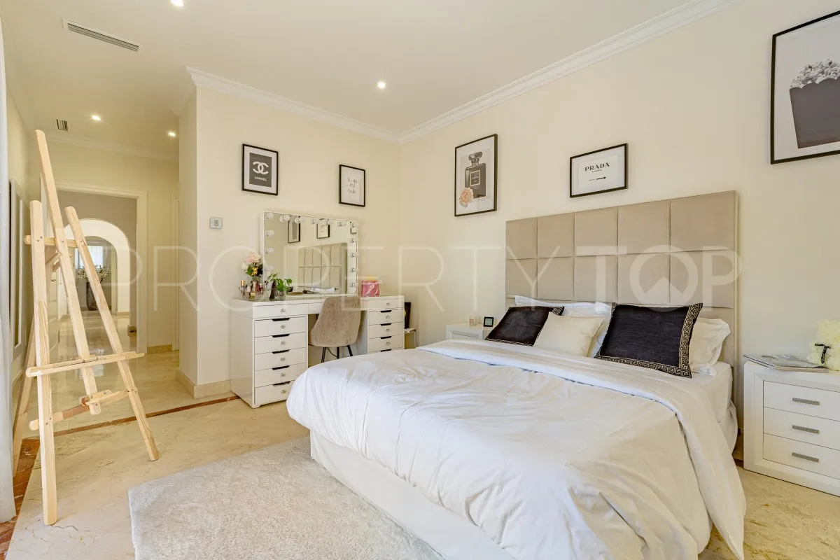 Villa a la venta de 6 dormitorios en Los Flamingos Golf