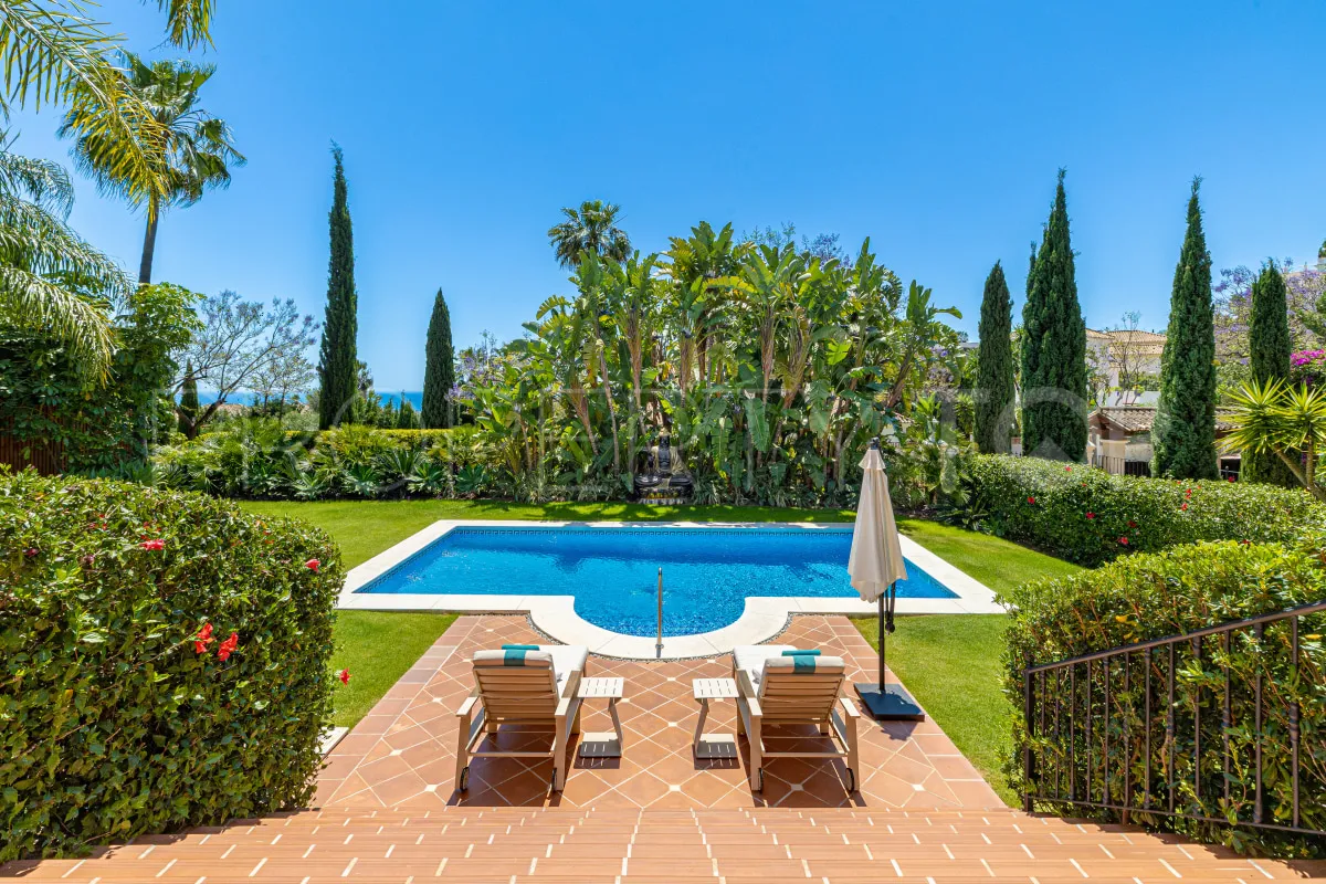 Villa a la venta de 6 dormitorios en Los Flamingos Golf