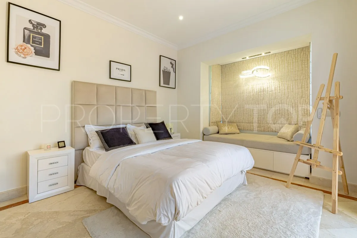 Villa a la venta de 6 dormitorios en Los Flamingos Golf