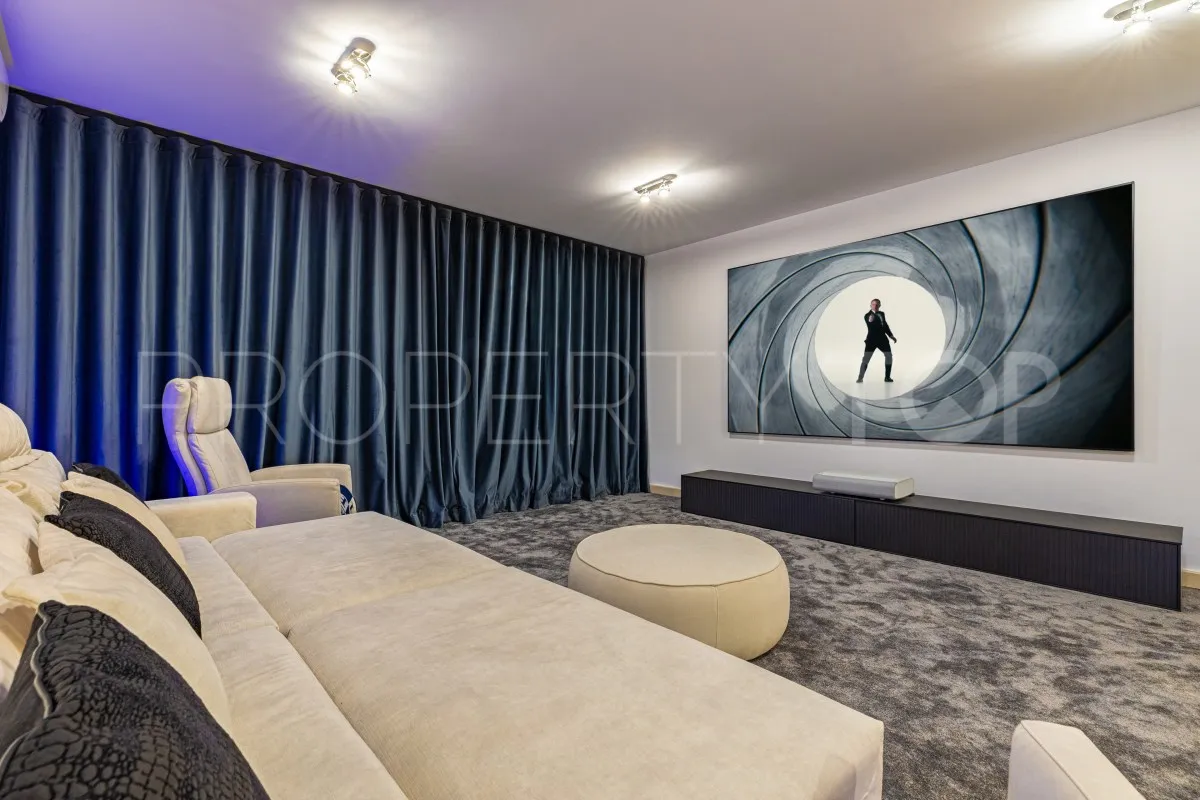 Villa a la venta de 6 dormitorios en Los Flamingos Golf