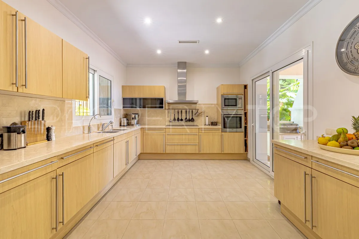 Villa a la venta de 6 dormitorios en Los Flamingos Golf