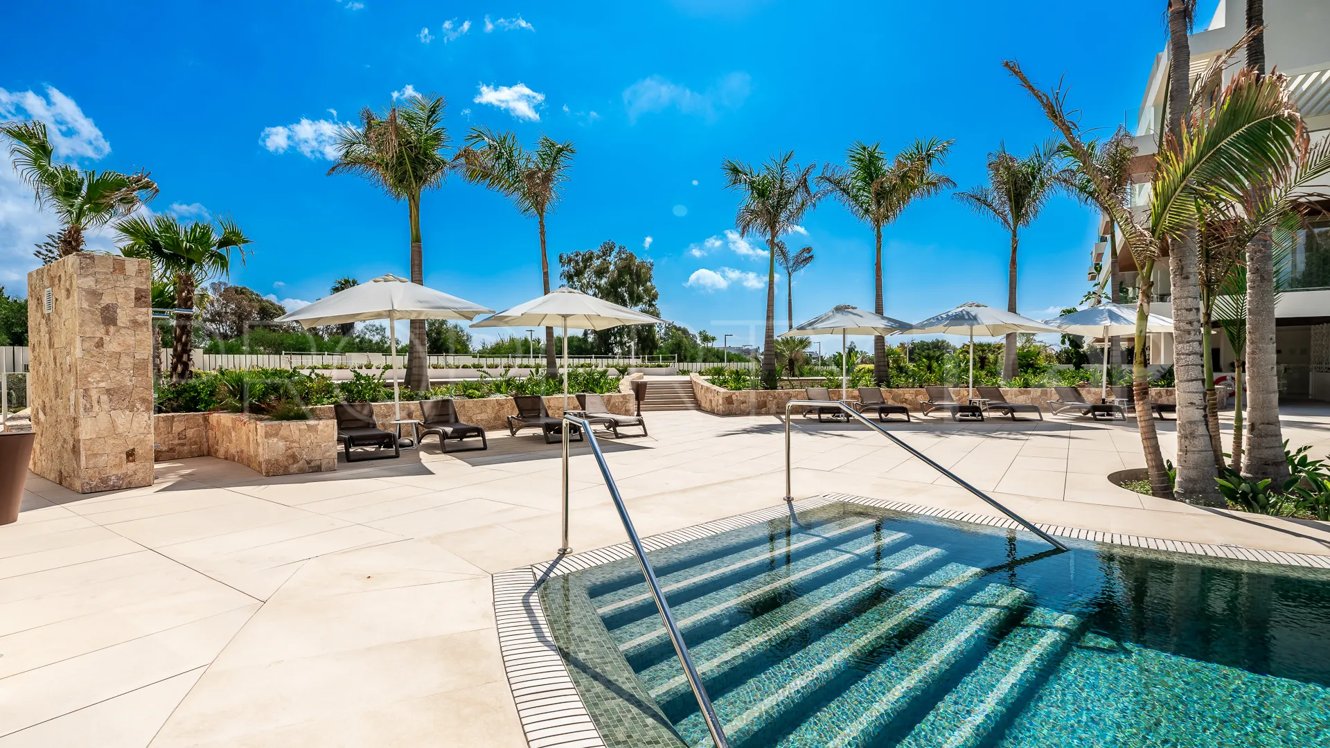 Penthouse with 3 bedrooms for sale in Golden Mile
