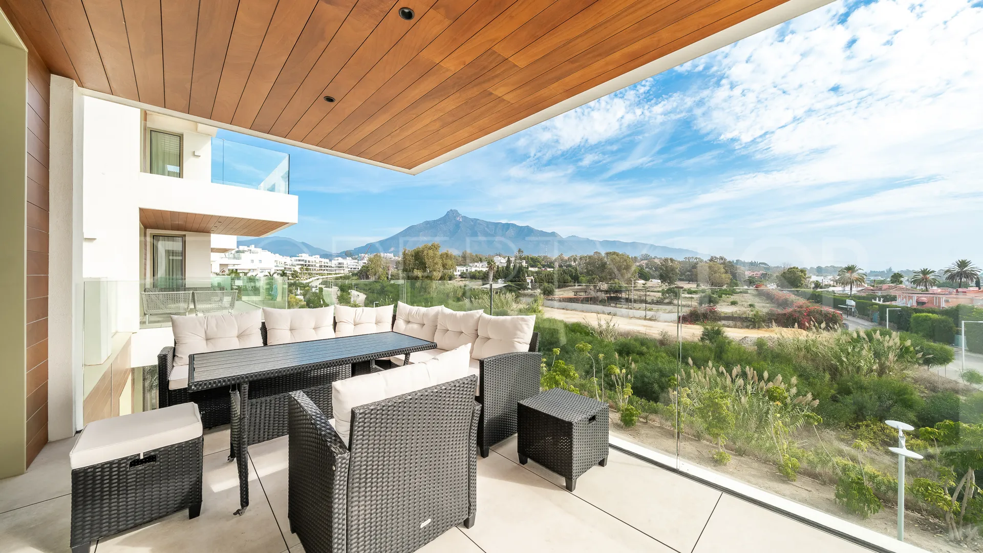 Penthouse with 3 bedrooms for sale in Golden Mile