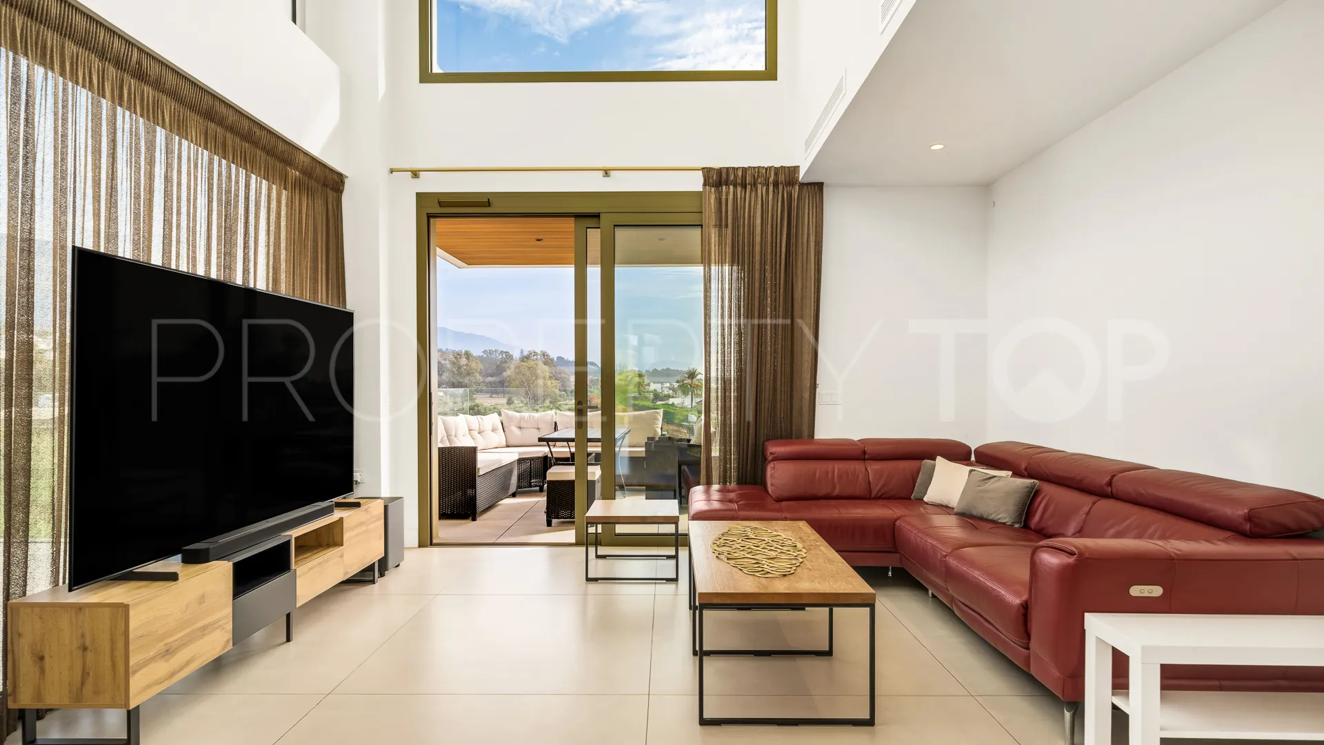 Penthouse with 3 bedrooms for sale in Golden Mile
