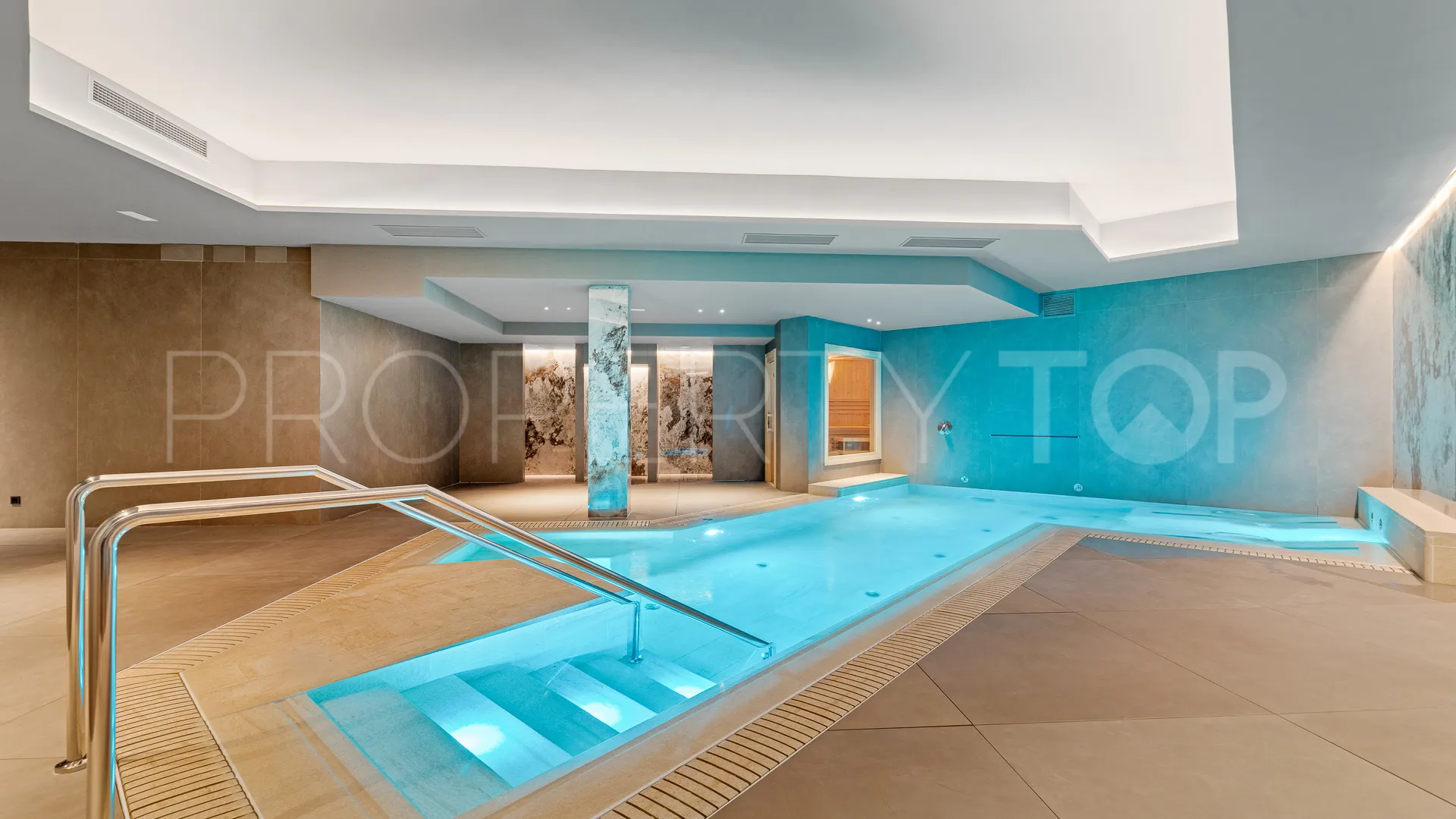Penthouse with 3 bedrooms for sale in Golden Mile
