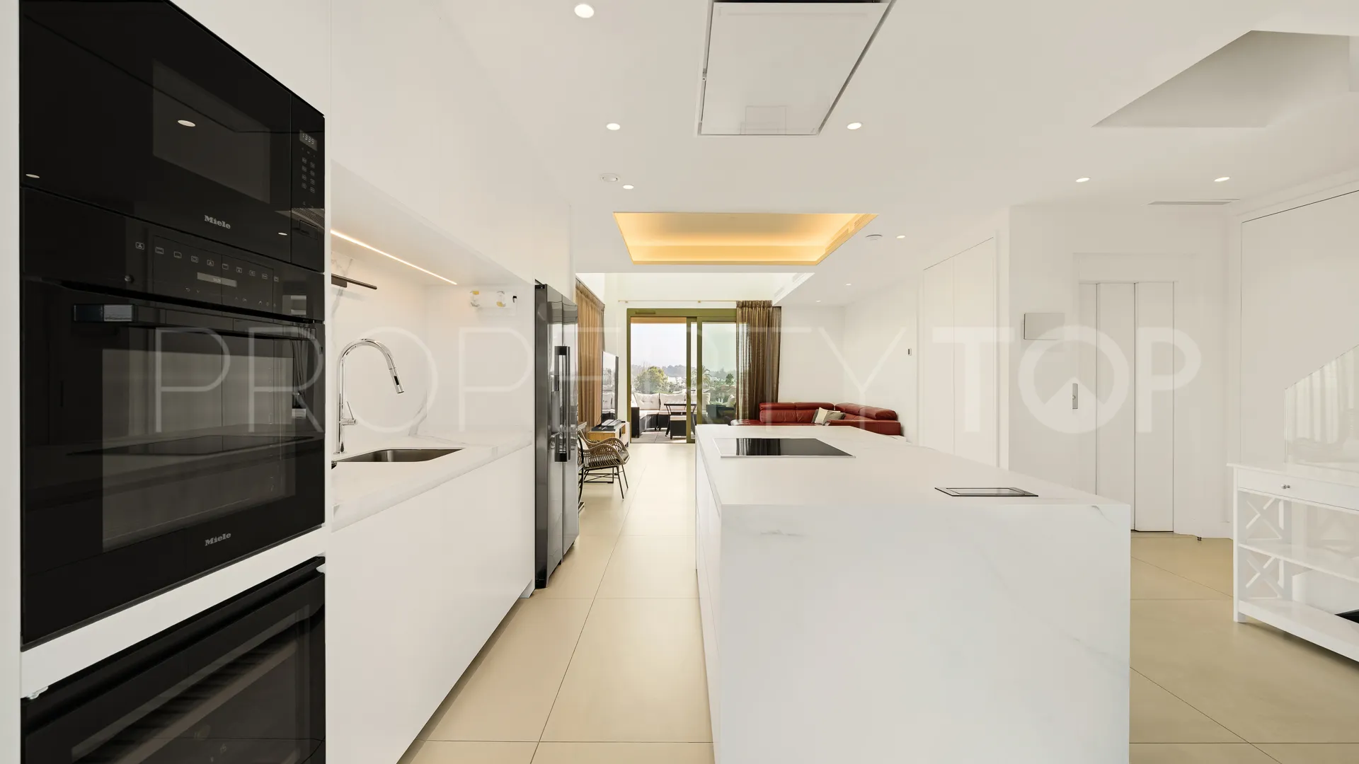 Penthouse with 3 bedrooms for sale in Golden Mile