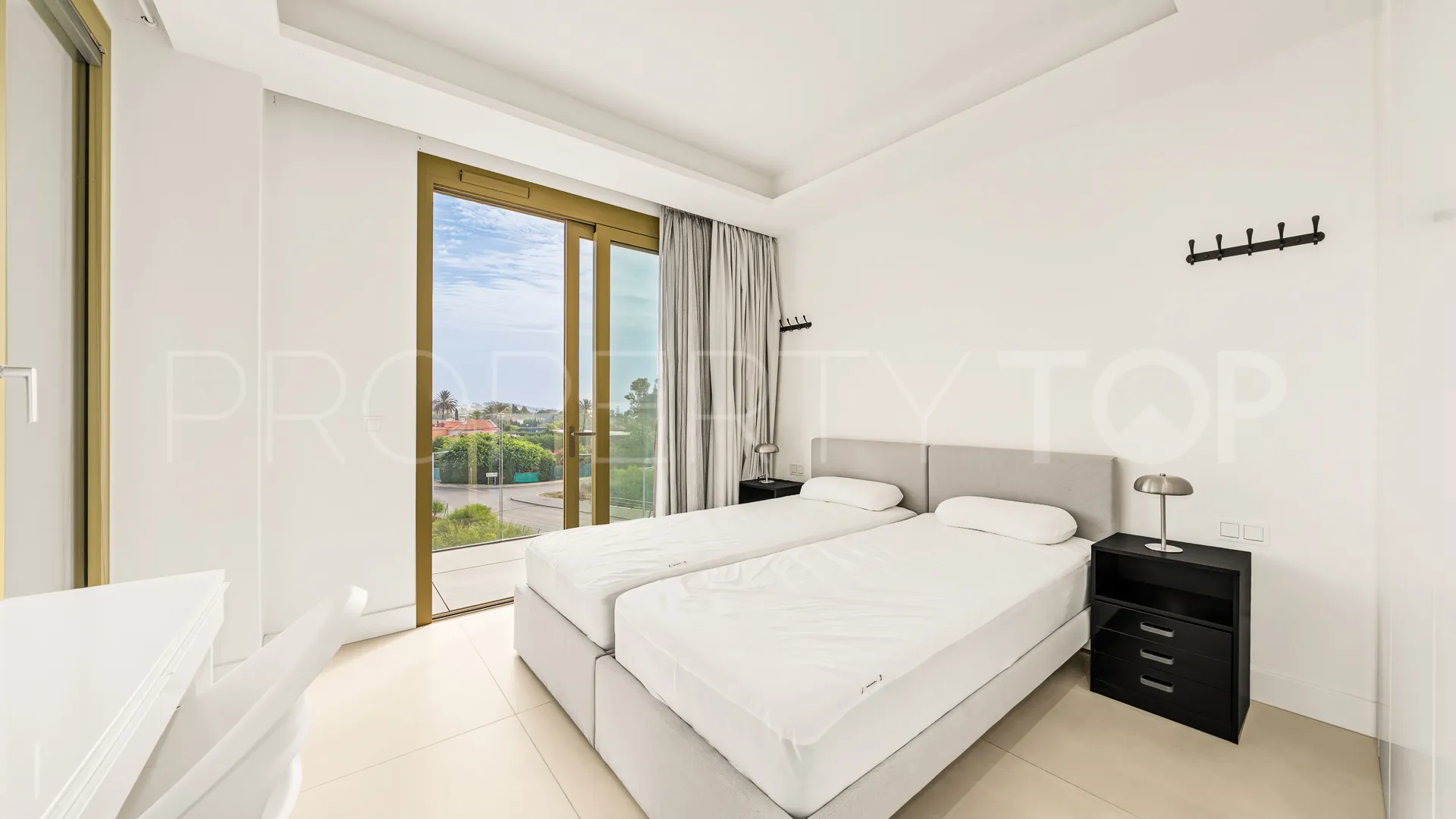 Penthouse with 3 bedrooms for sale in Golden Mile