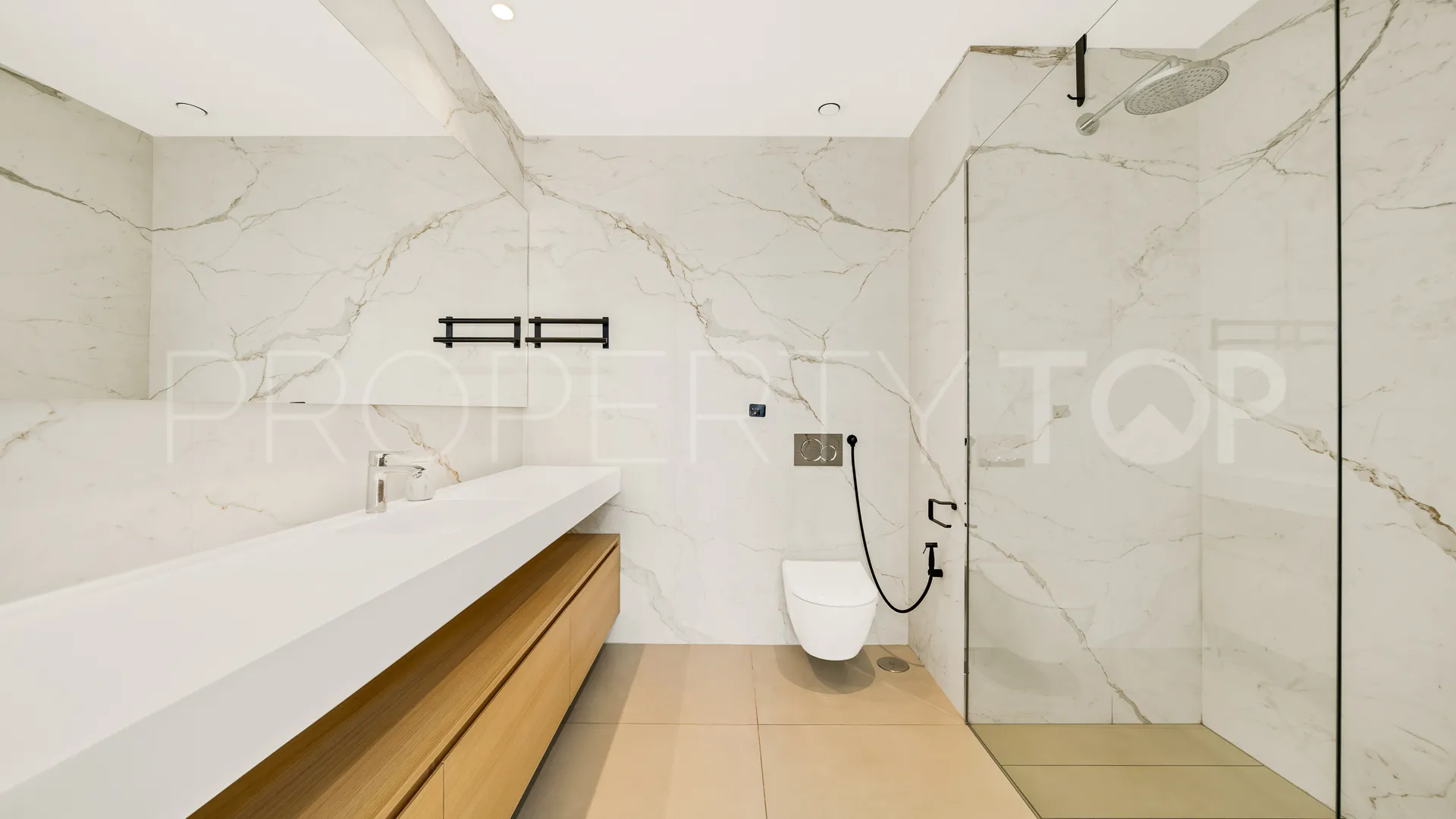 Penthouse with 3 bedrooms for sale in Golden Mile