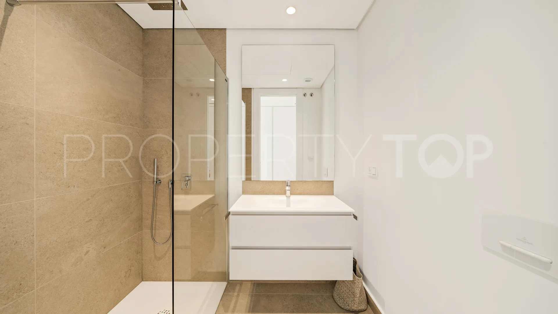 Apartamento planta baja en venta en La Quinta