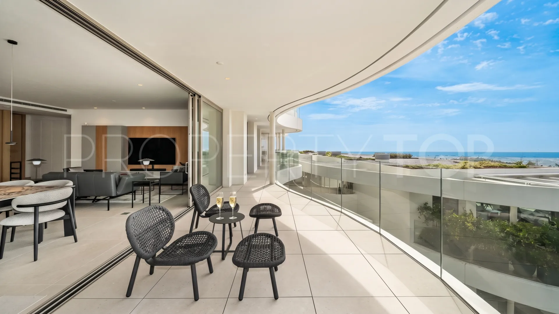 Apartamento planta baja en venta en La Quinta