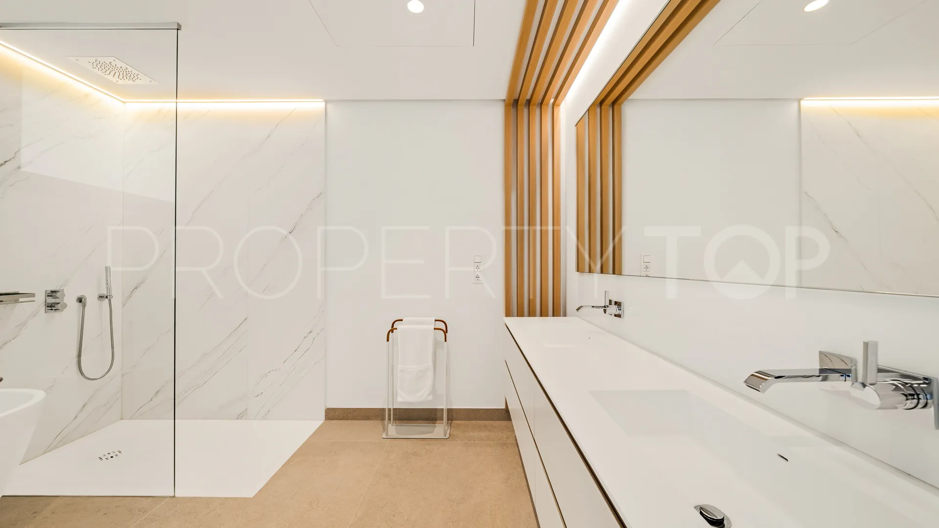 Apartamento planta baja en venta en La Quinta