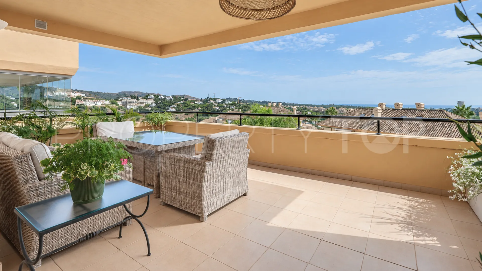 3 bedrooms Elviria Hills apartment for sale