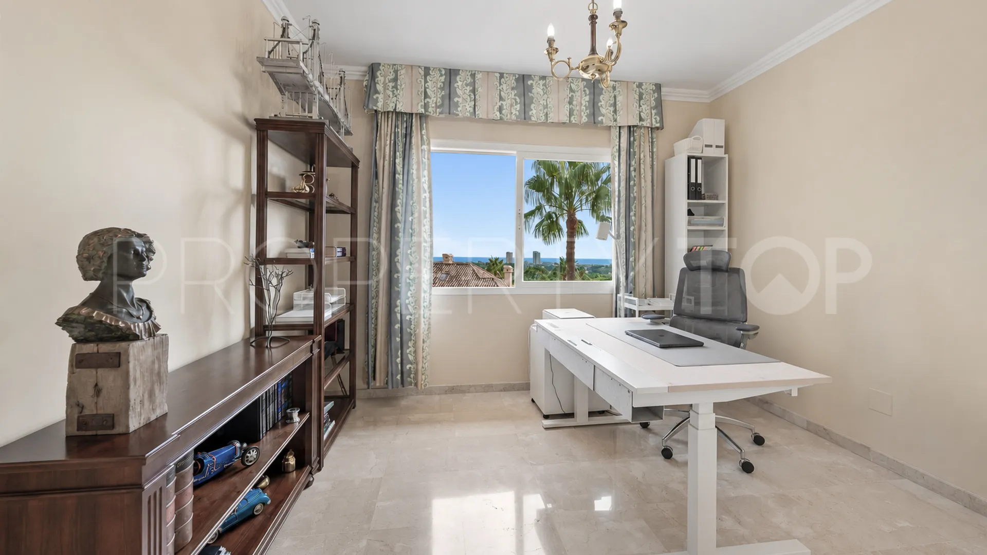 3 bedrooms Elviria Hills apartment for sale
