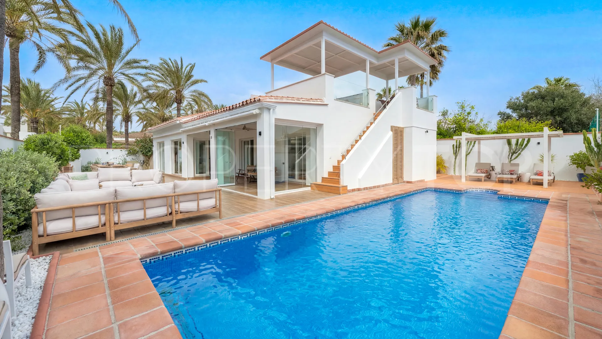 Marbesa 3 bedrooms villa for sale